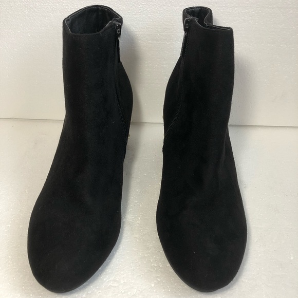 🛑SOLD🛑DbDk Fashion Suede Ankle Booties pearl - Picture 2 of 8